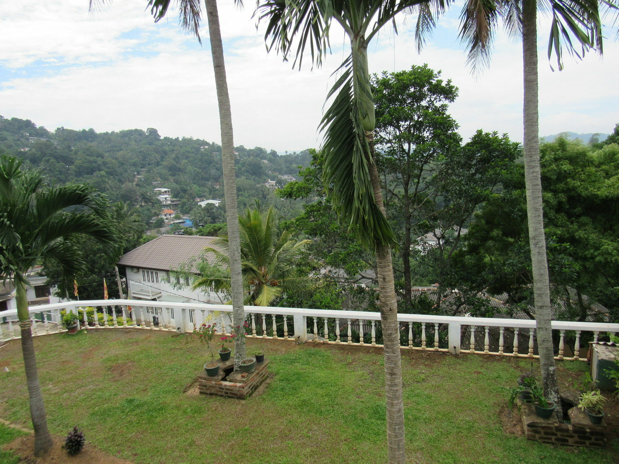 King Leisure Residence Kandy Exterior photo